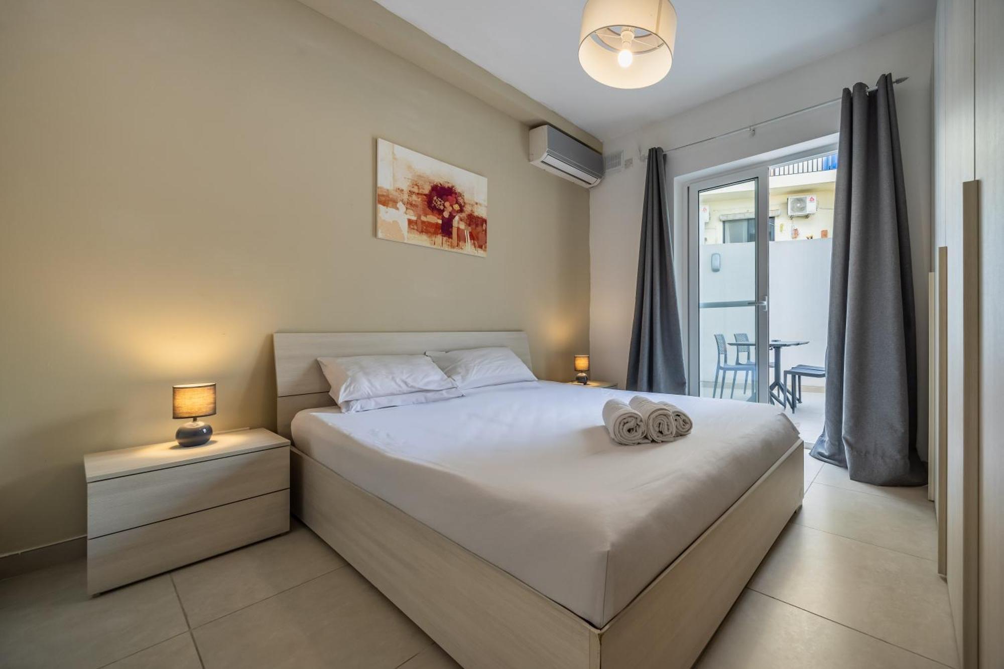 Superb 3Br Apt Close To Seafront Gzira Ruang foto